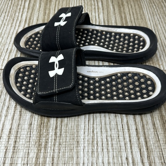 Under Armor Slides - Picture 3 of 5